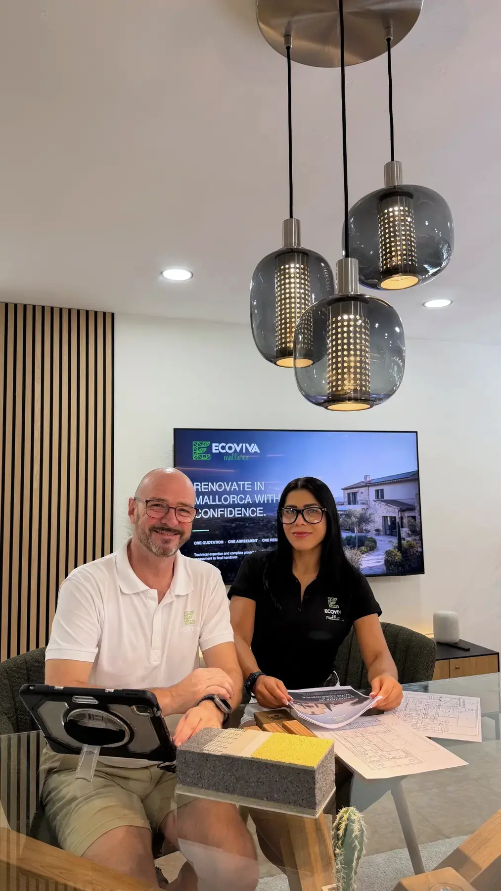 Markus Hackenjos and Maritza Cubillos in the EcoViva Mallorca studio